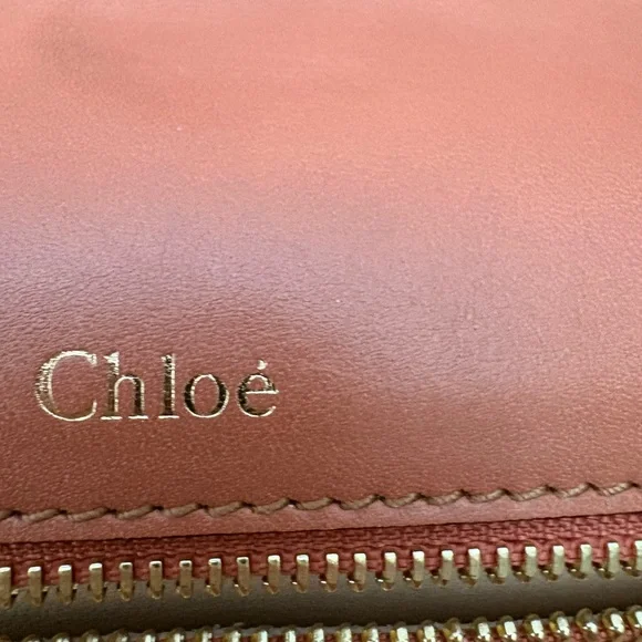 Chloe Louise - Picture 3 of 8